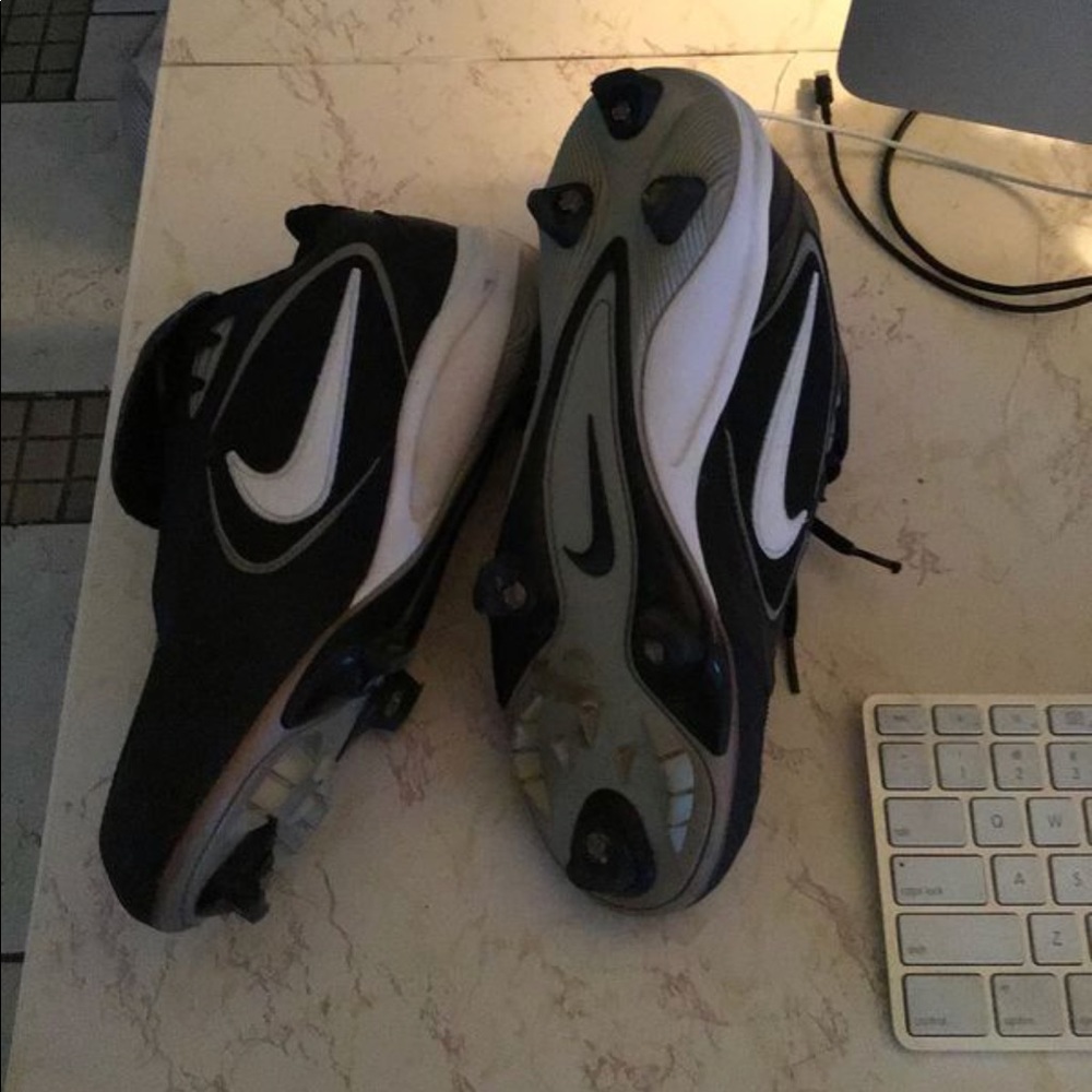 Nike baseball cleaks